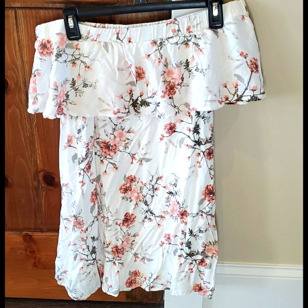 Small/Medium Rue 21 Off the Shoulder Dress